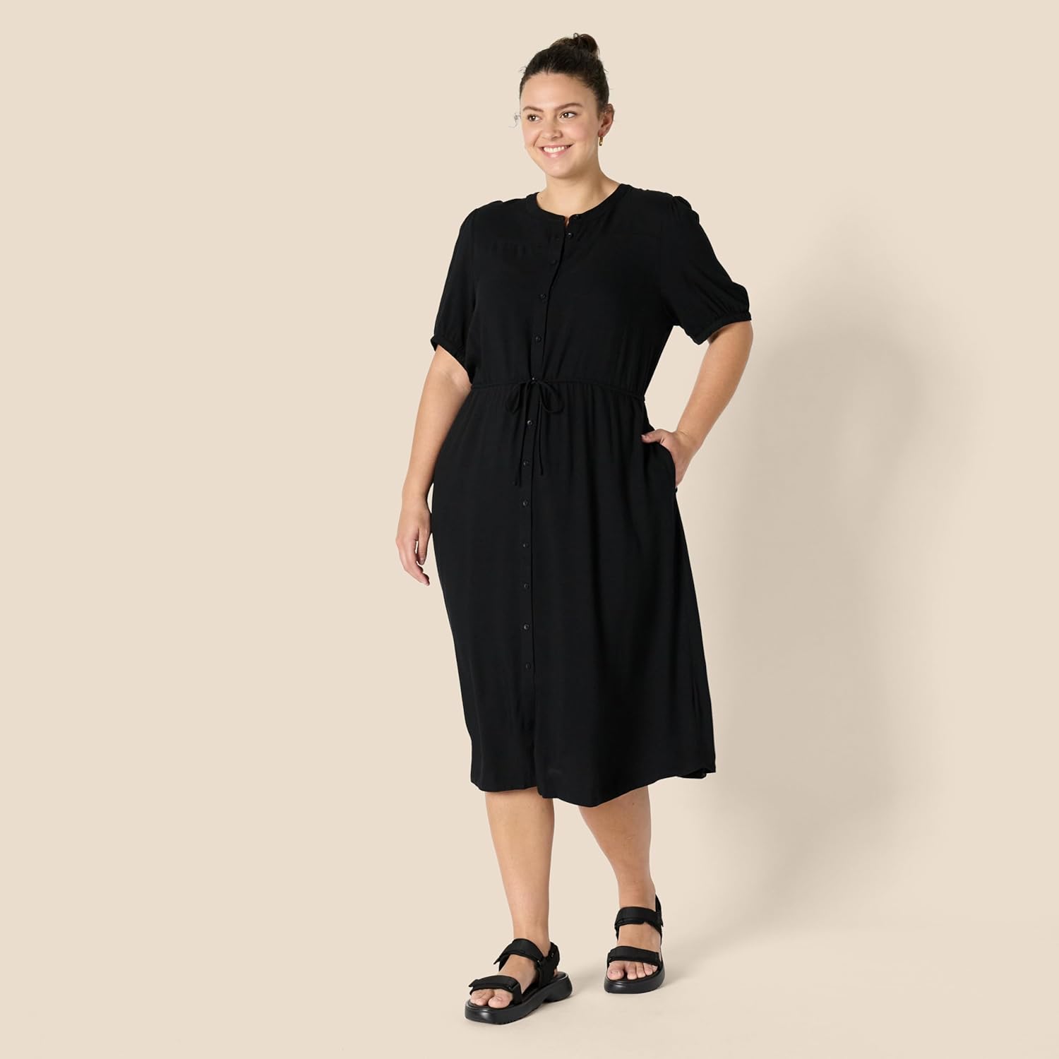 Amazon Essentials Women's Relaxed Fit Half-Sleeve Waisted Midi A-Line Dress
