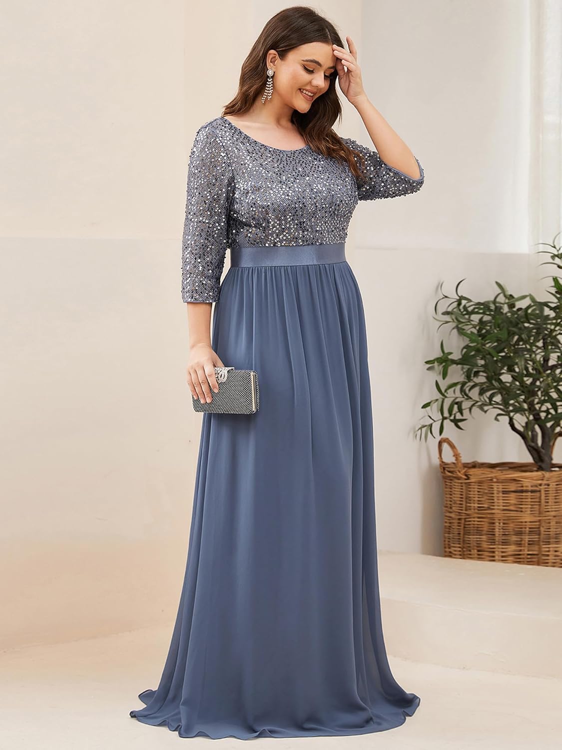 Ever-Pretty Women's Round Neck Maxi Dresses Sequin Plus Size Formal Dresses for Women 0683-PZ