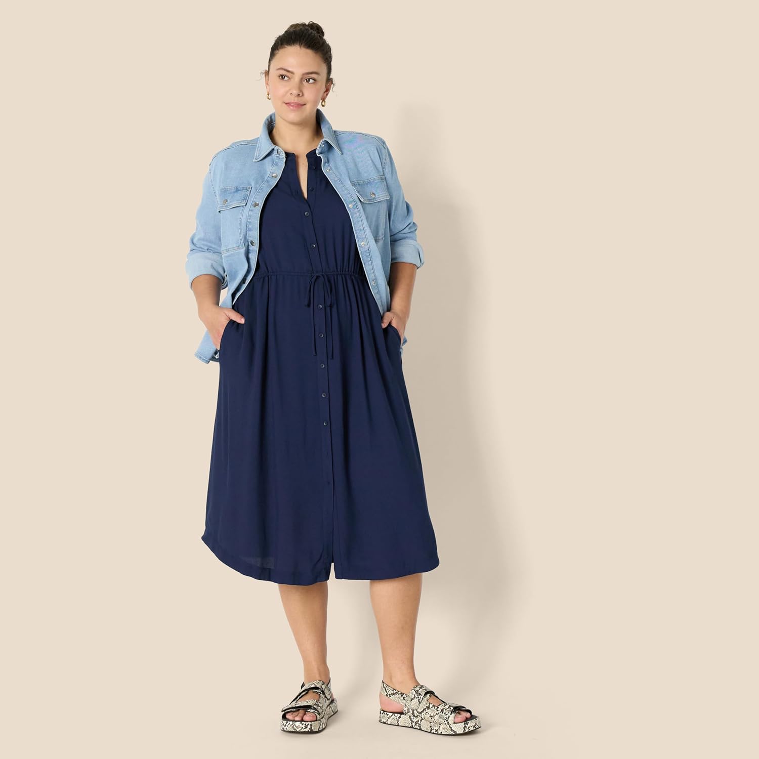 Amazon Essentials Women's Relaxed Fit Half-Sleeve Waisted Midi A-Line Dress